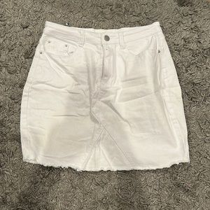 women’s white jean skirt